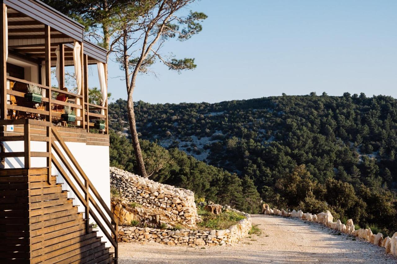 Nature House With A Wooden Porch - Pasika, House Tonka Pucisca Exterior photo